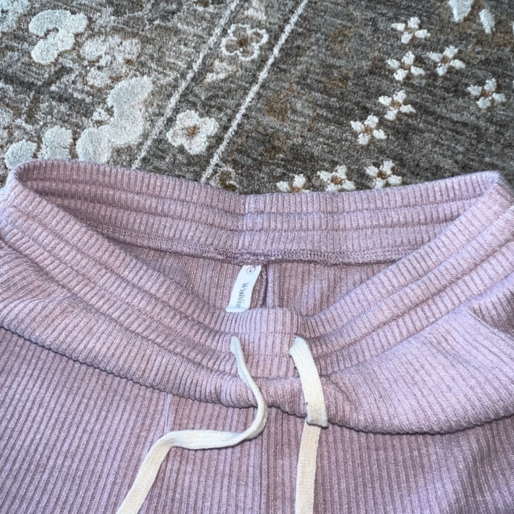 Lavender Ribbed Shorts with Drawstring - Picture 4 of 6
